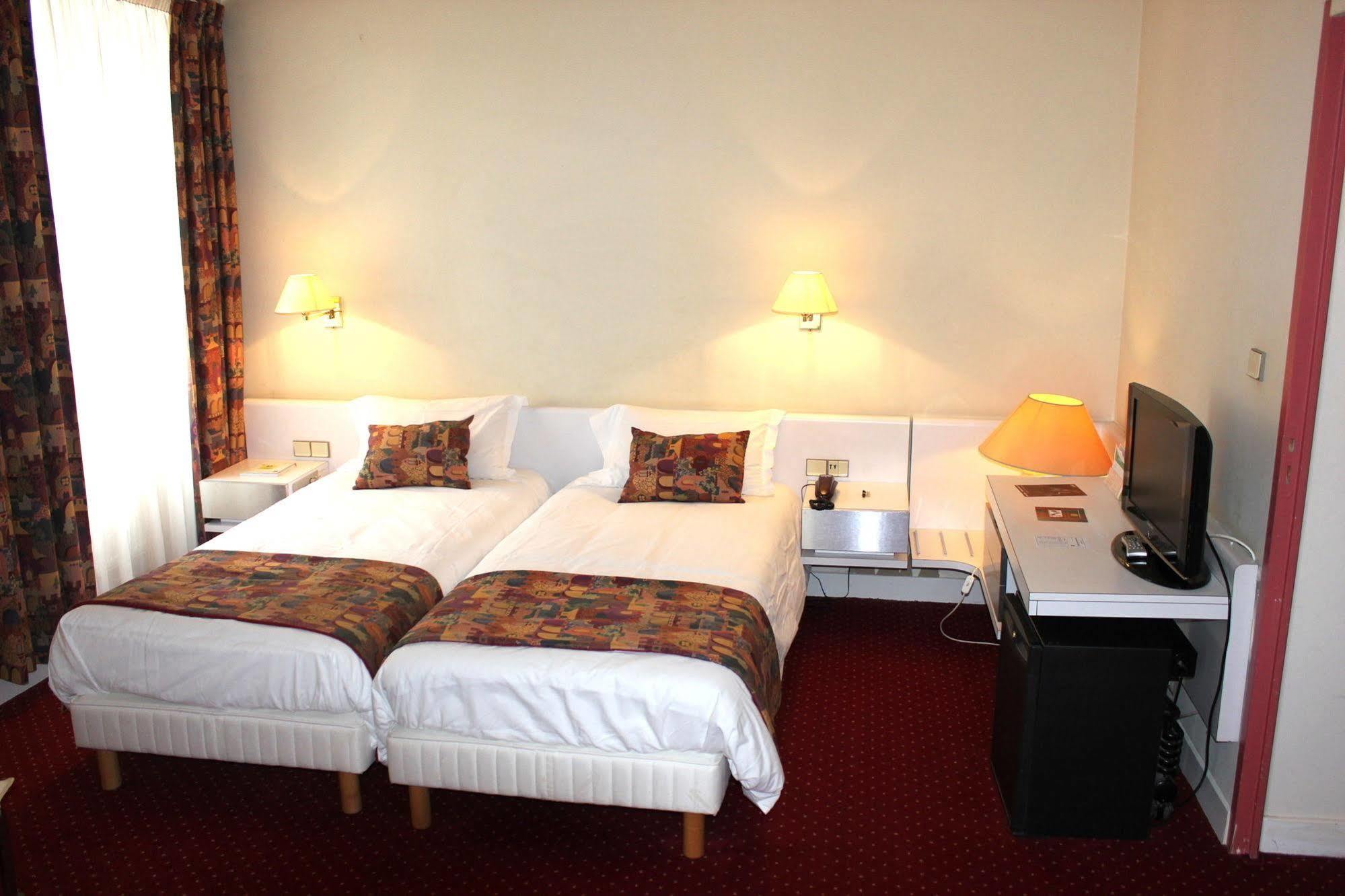 Logis Le Relais De Fusies Hotel 3*